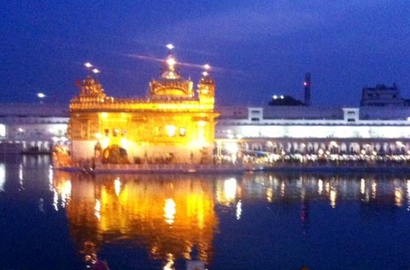 amritsar-temppeli-600